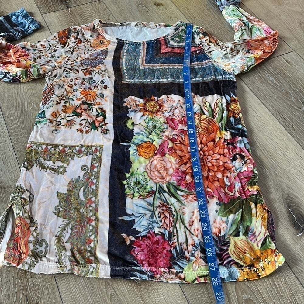 Soft Surroundings Velvet Floral Ashbury Tunic Top - Picture 13 of 13